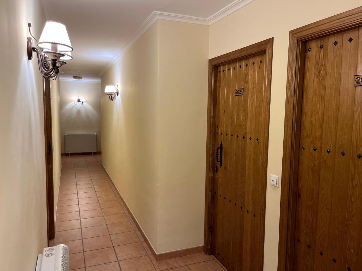 La Rueda Hotel Riópar Eksteriør billede