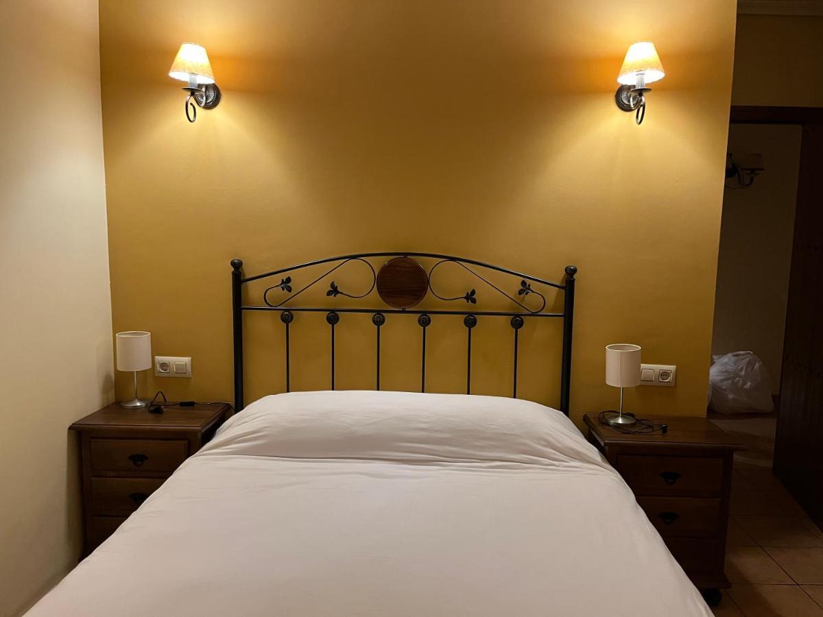 La Rueda Hotel Riópar Eksteriør billede