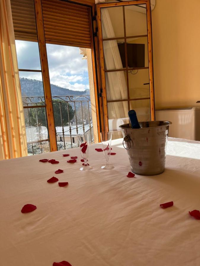 La Rueda Hotel Riópar Eksteriør billede